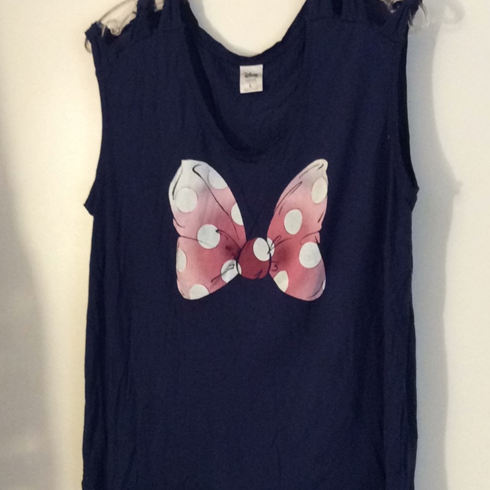 Disney top